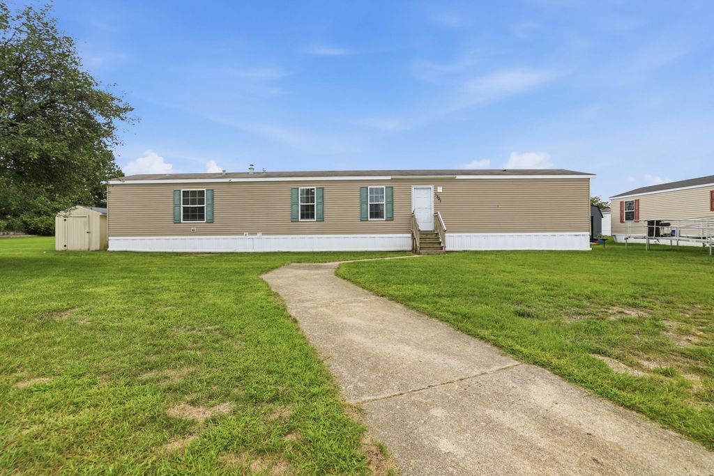 1301 Shadowridge Drive, Yankee Springs township