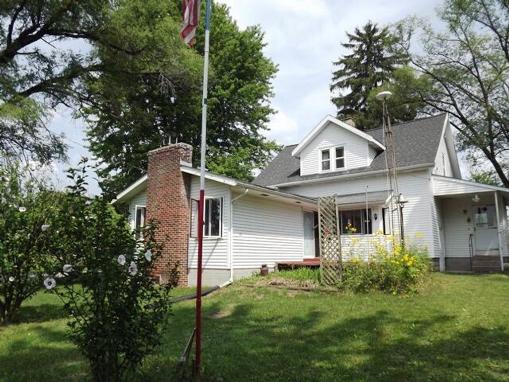 1500 Hull Street Ne, Algoma township