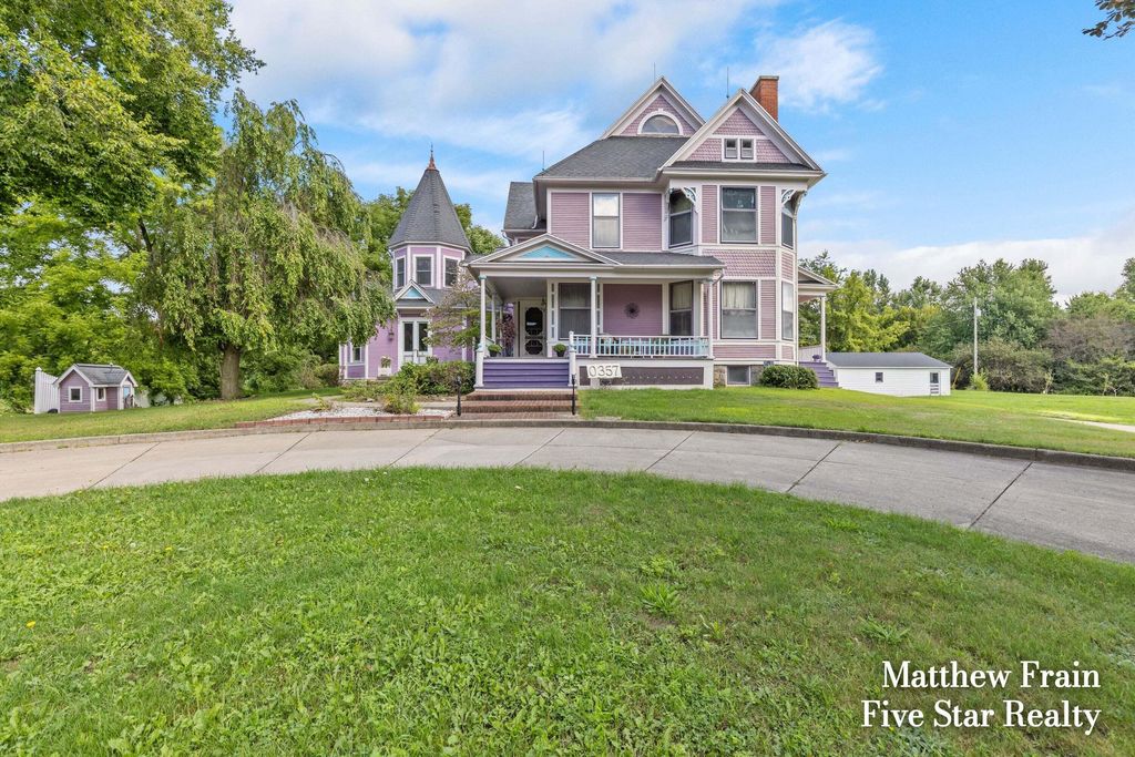357 Leonard Street Nw, Tallmadge charter township