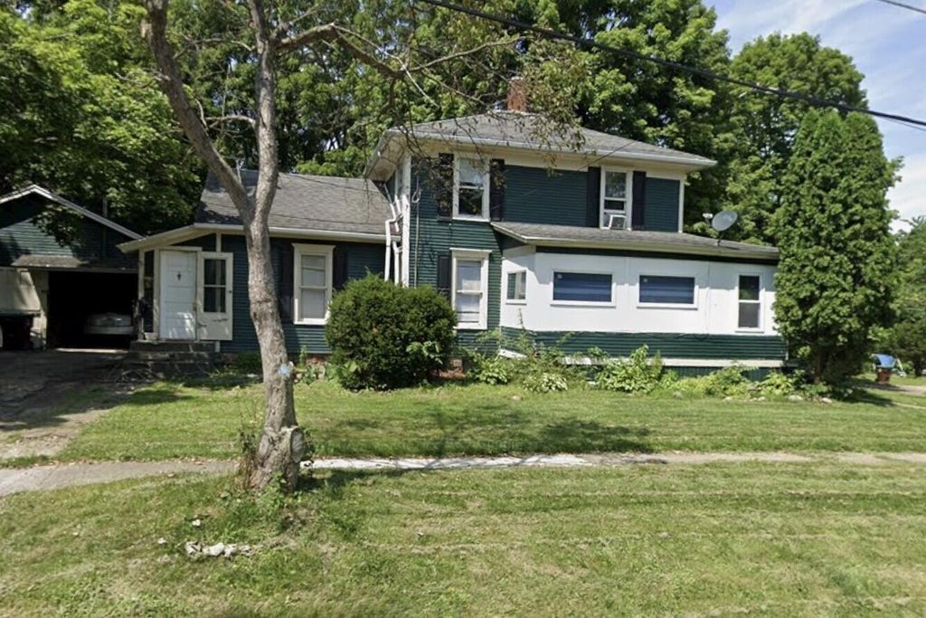 1204 Adams Street, Albion city