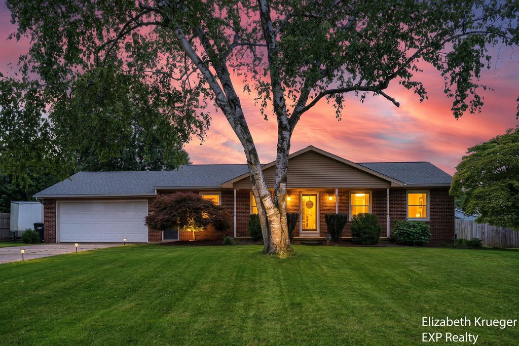 1502 Ridgewood Drive, Georgetown charter township