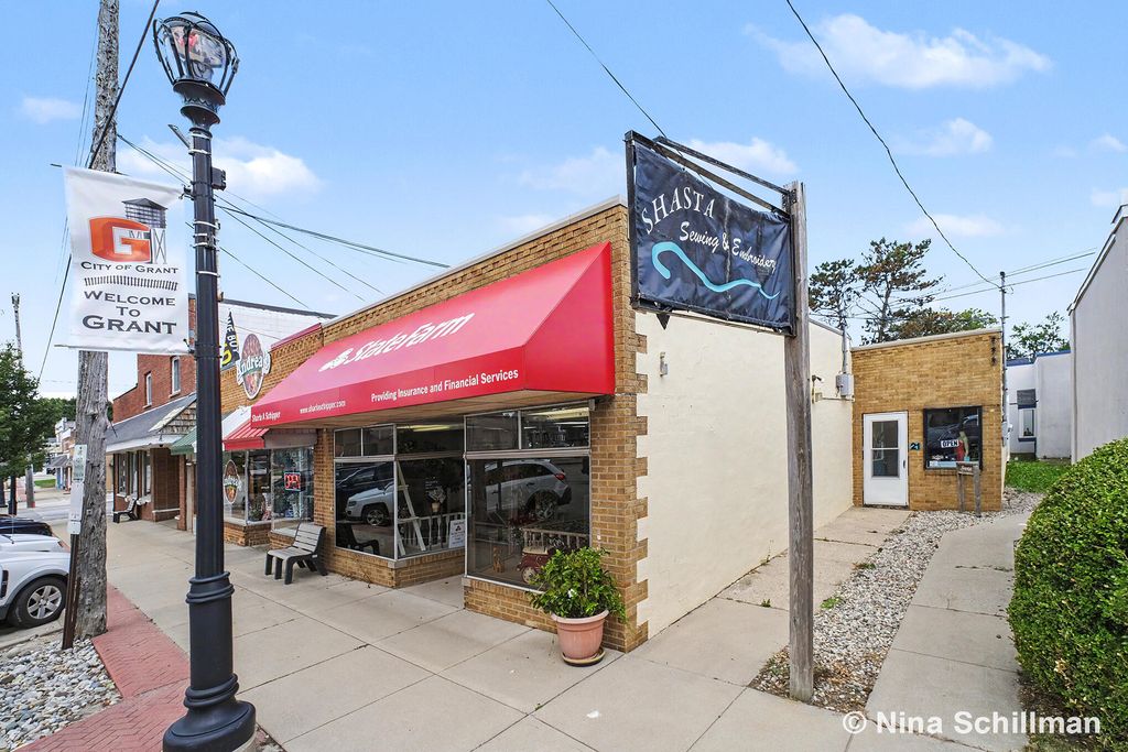 19-21 E Main Street, Grant city