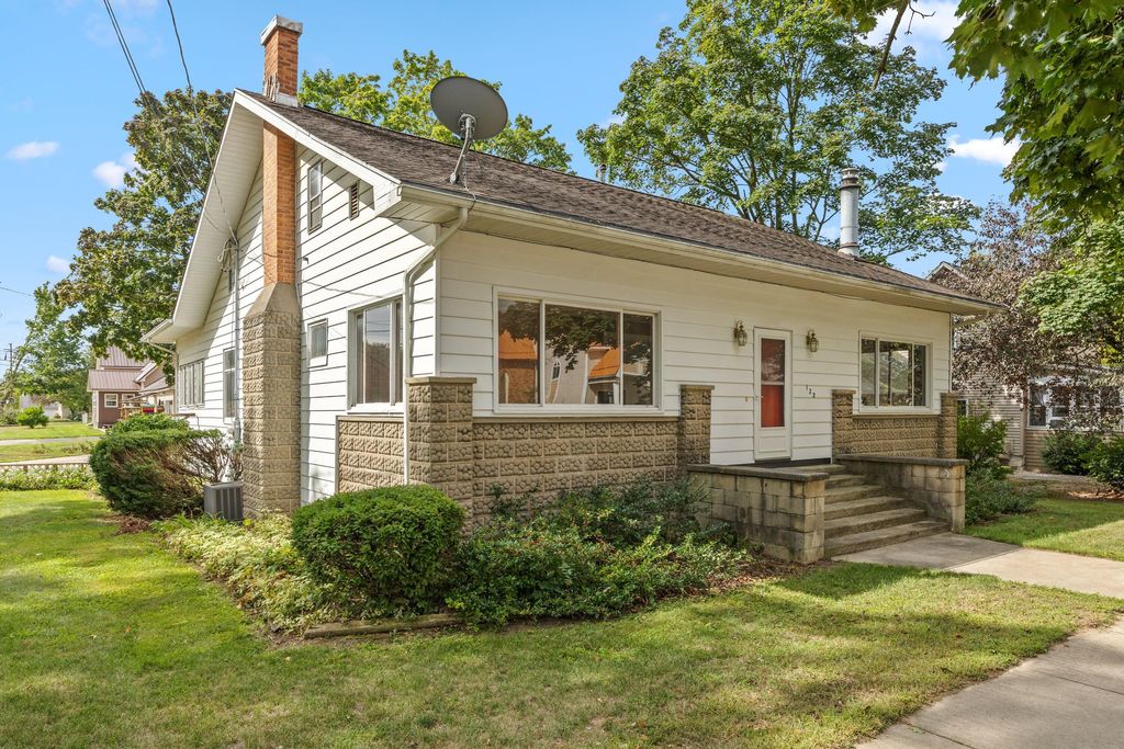 122 E Elm Street, Carson City city