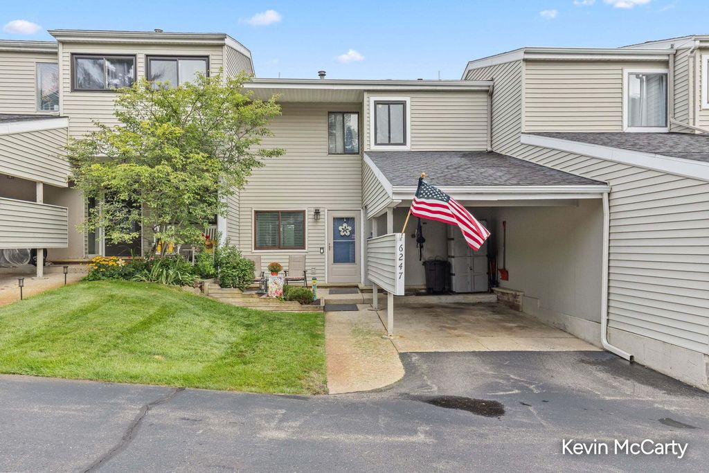 6247 Acropolis Drive Se Building: 6 Unit: 29, Grand Rapids