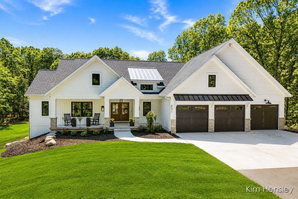 8571 Young Avenue Ne, Courtland township