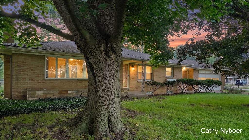 3860 Ivanrest Avenue Sw, Grandville city