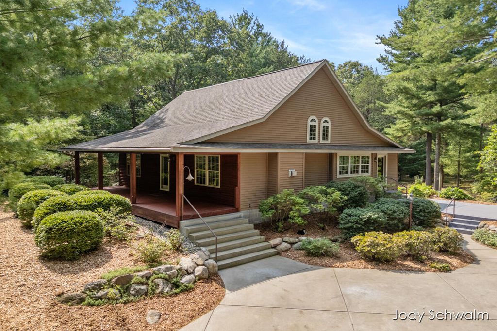 2175 Orshal Road, Laketon township
