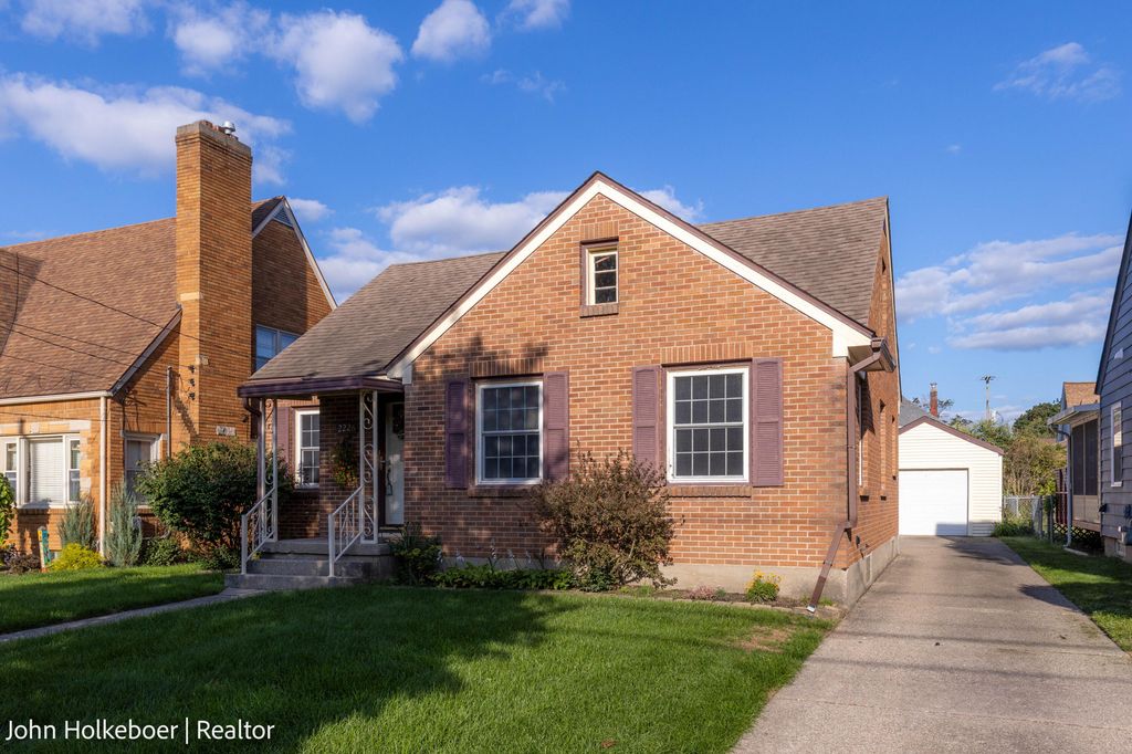 2226 College Avenue Se, Grand Rapids city