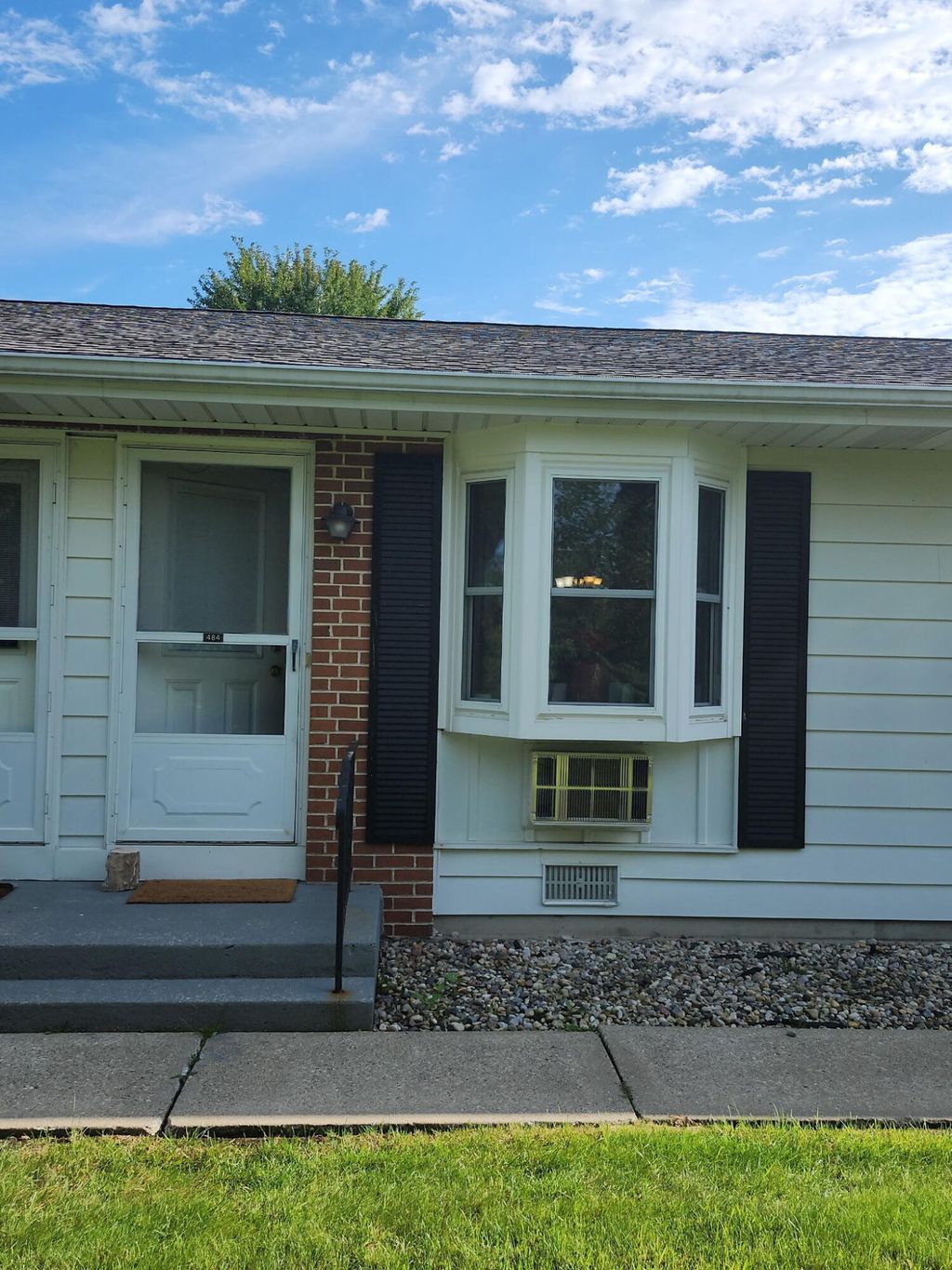 484 Leisure Acres Street, Sparta