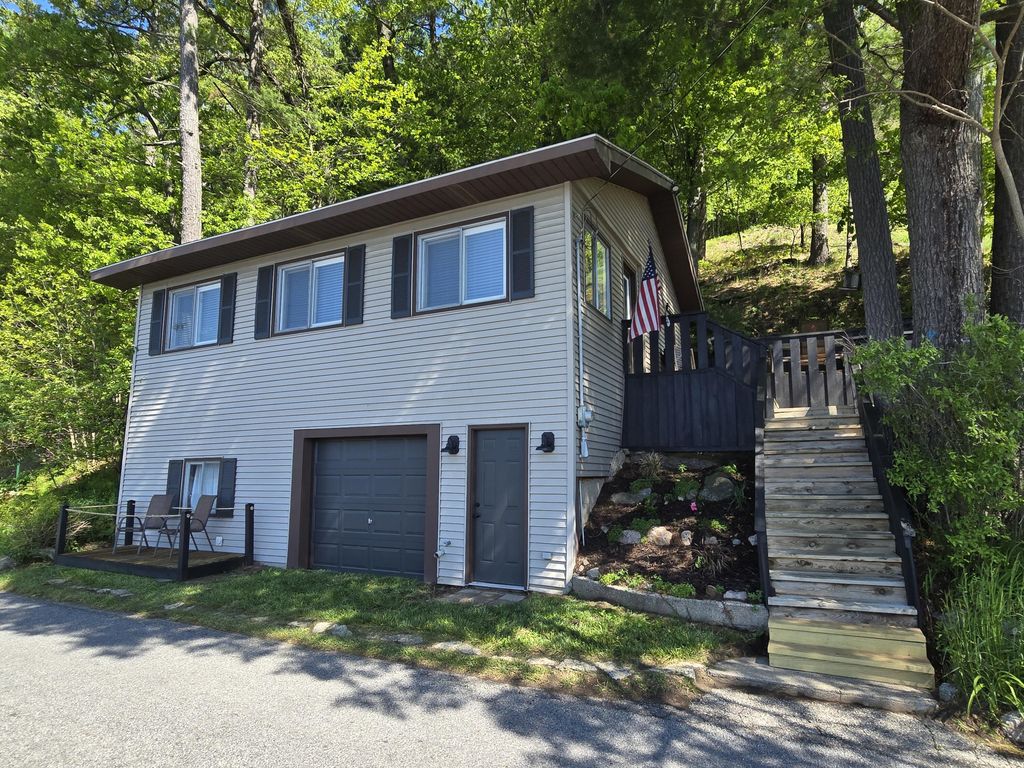 601 W Baldwin Lake Drive, Greenville city