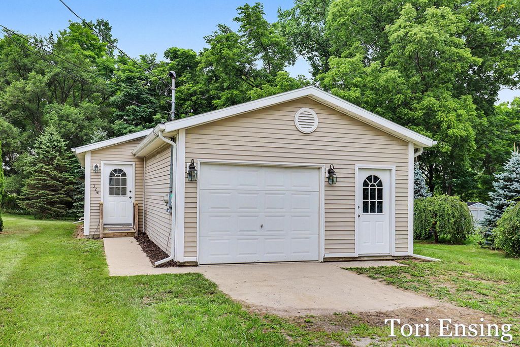 326 N Mills Street, Greenville city