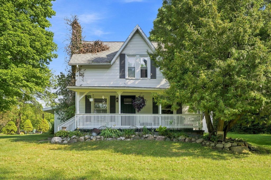 13921 Old 14 Mile Road Ne, Greenville