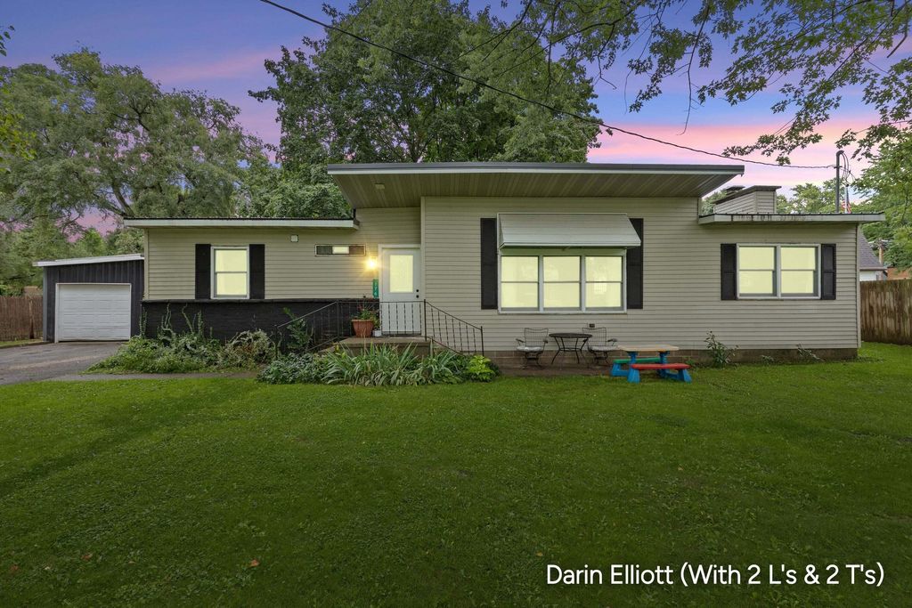 176 N State Street, Woodland township