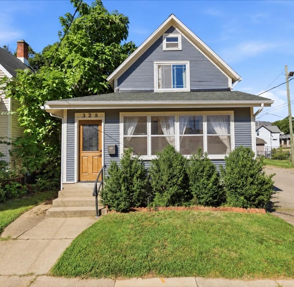 325 Grand Avenue Ne, Grand Rapids city