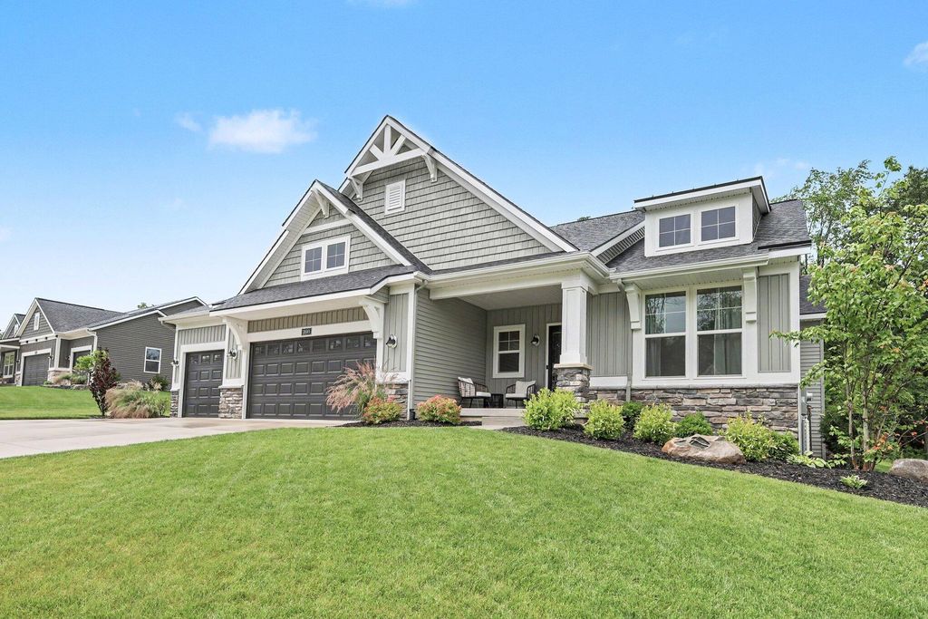 3899 Autumn Acres Drive, Plainfield charter township