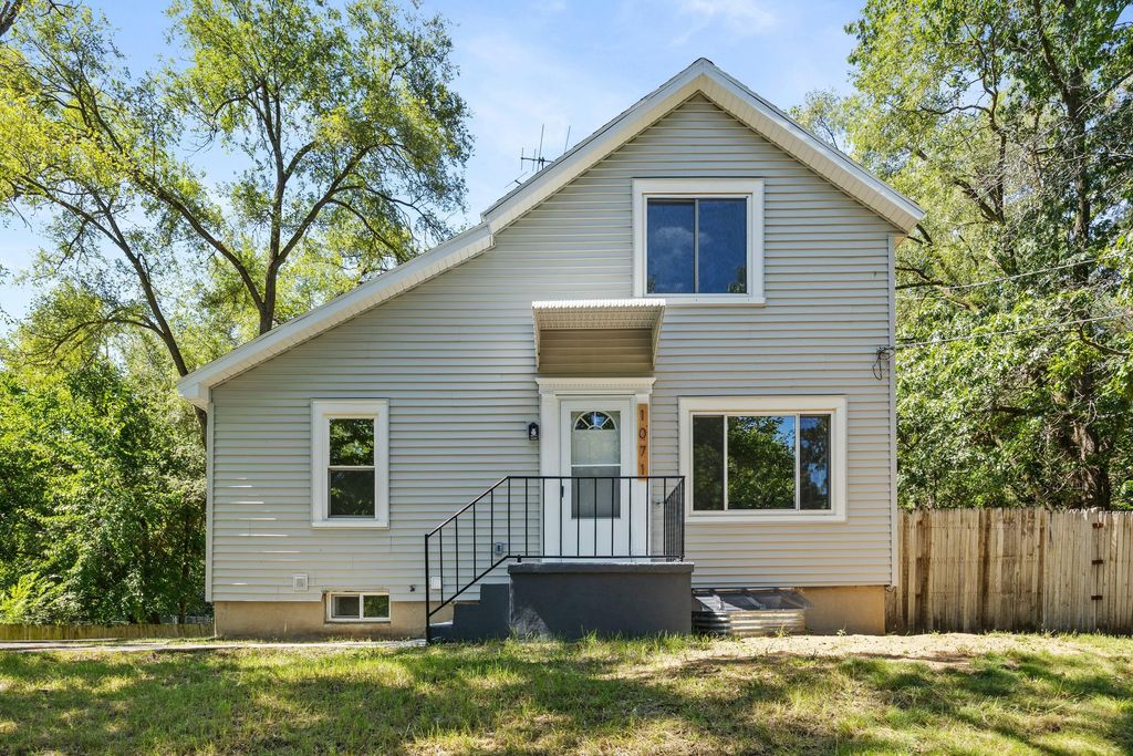 1071 Bristol Avenue Nw, Grand Rapids