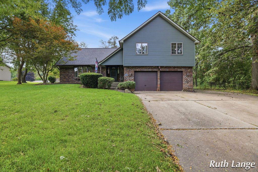 247 Trickovic Lane, Battle Creek
