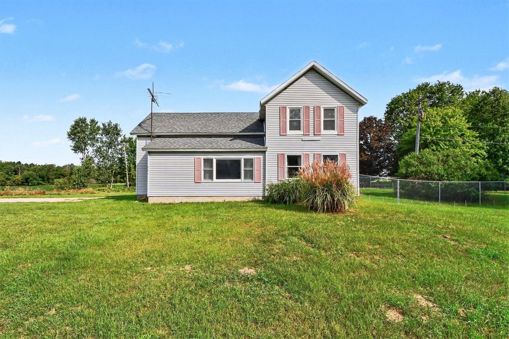 2235 17 Mile Road, Kent City
