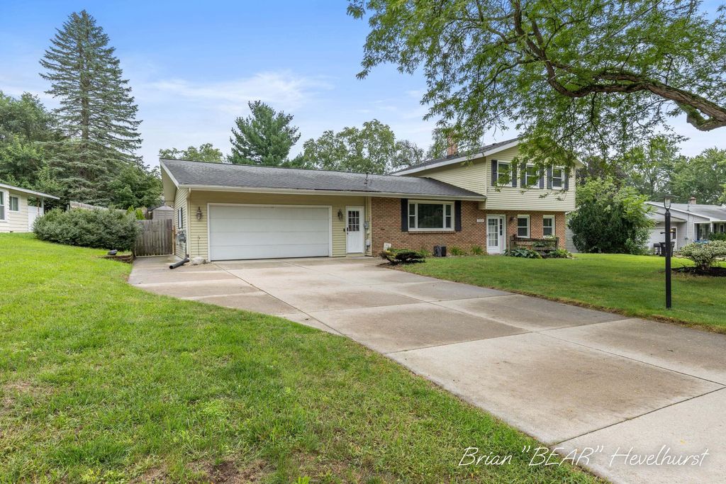 7984 Ronson Avenue, Jenison