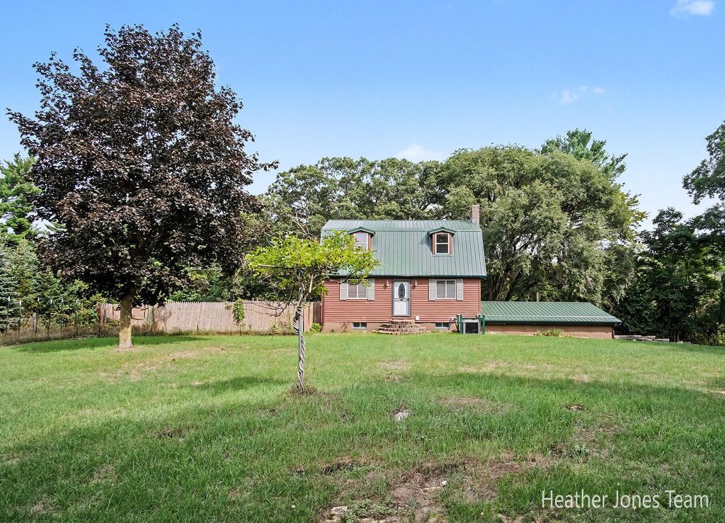 3791 S Holland Road, Sidney