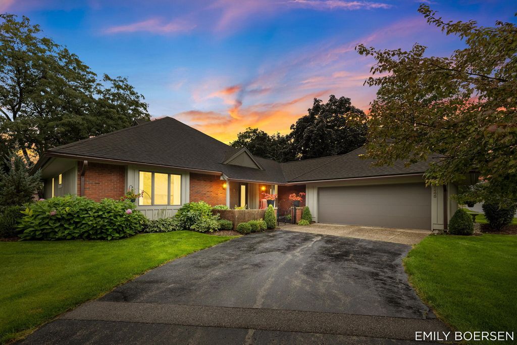 6245 Heathmoor Court Se Building: 15, Grand Rapids