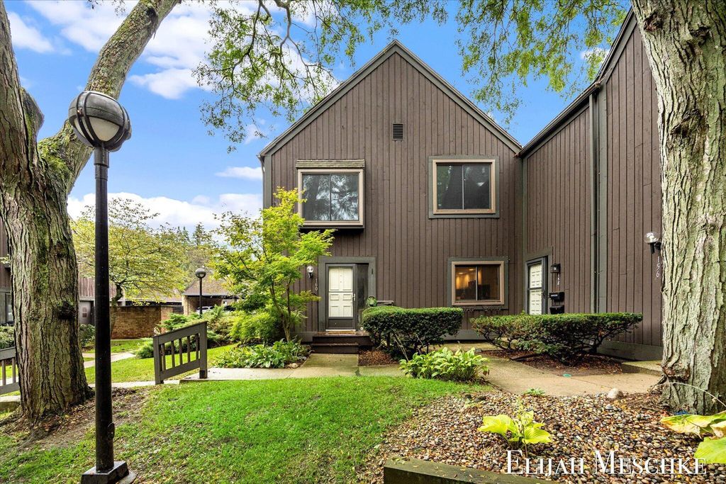 160 Carberry Hill Court Building: 40, Kalamazoo