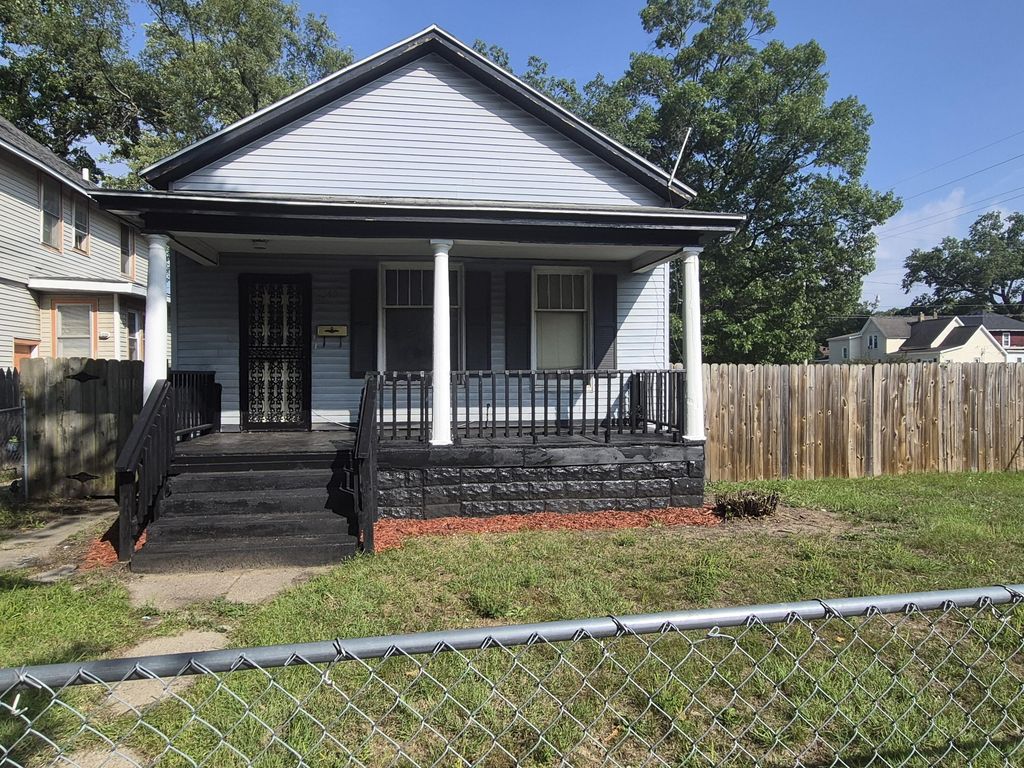2340 Sanford Street, Muskegon Heights