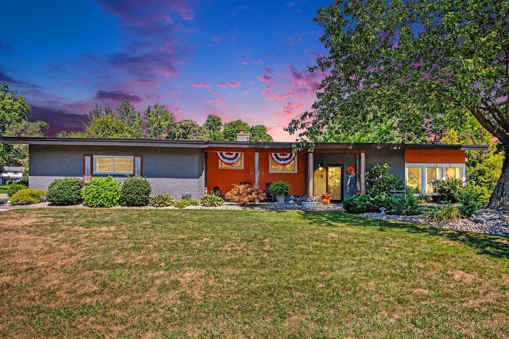 6230 Blythefield Avenue Ne, Rockford
