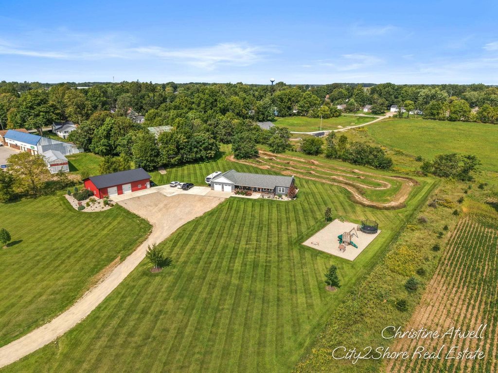 2908 Huddle Road, Lake Odessa