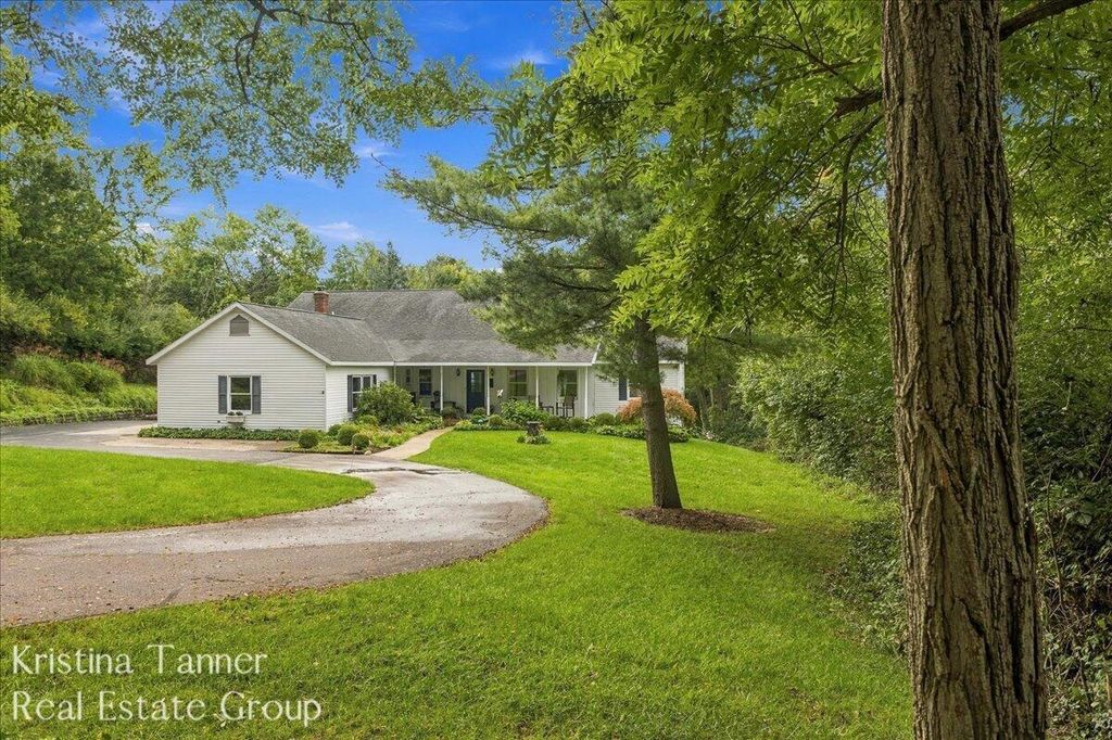 6930 Knapp Street Ne, Ada
