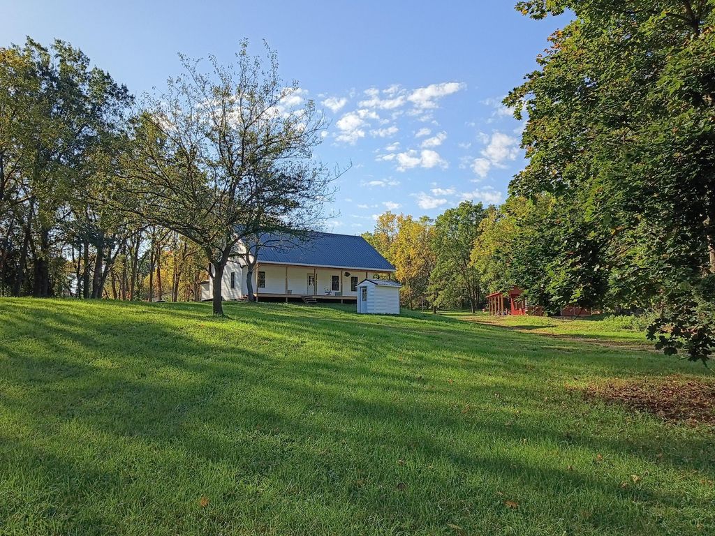 28280 D Drive N, Albion