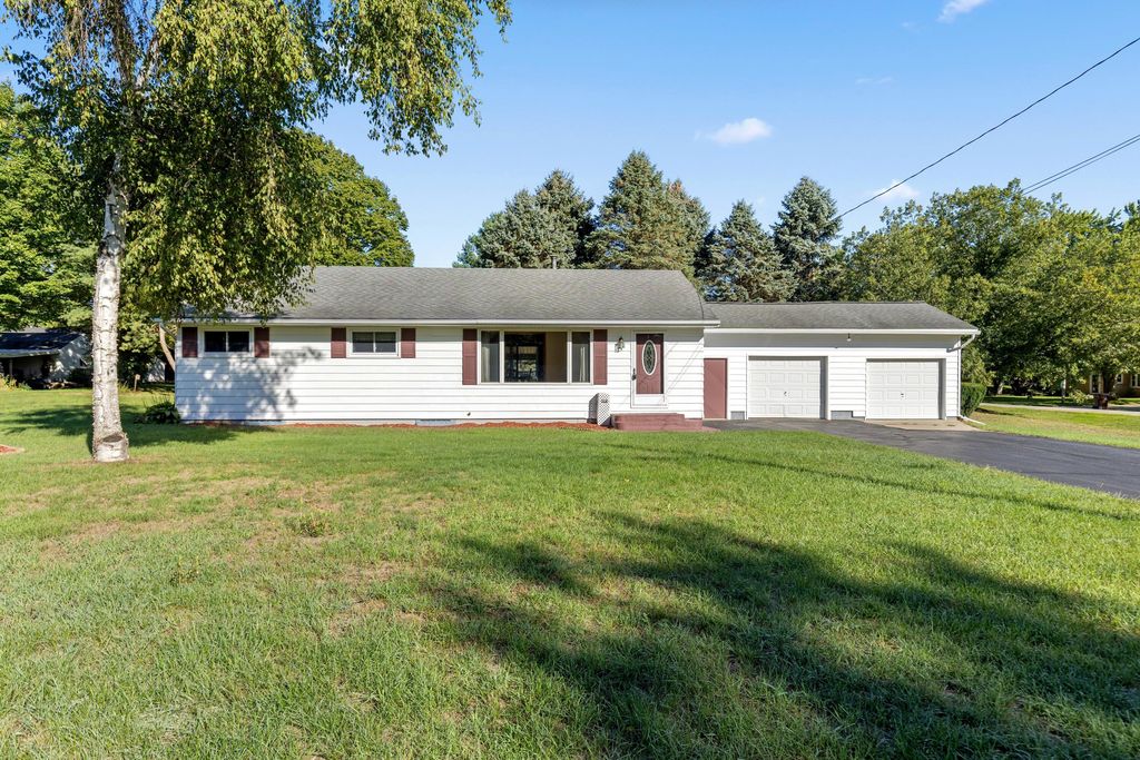 317 E 2nd Street, Trufant