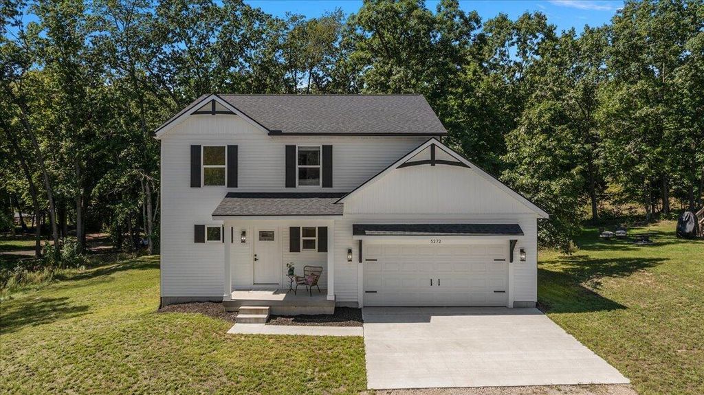 5272 Marvie Drive, Saranac