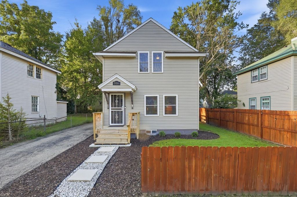 516 Lay Boulevard, Kalamazoo