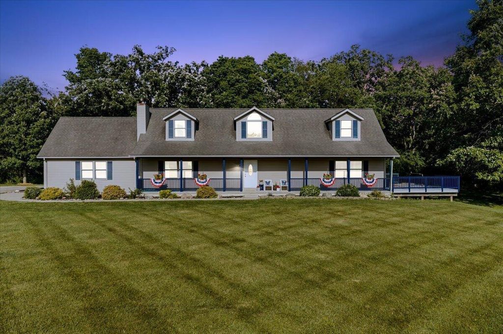 16005 Sheridan Road, Clinton