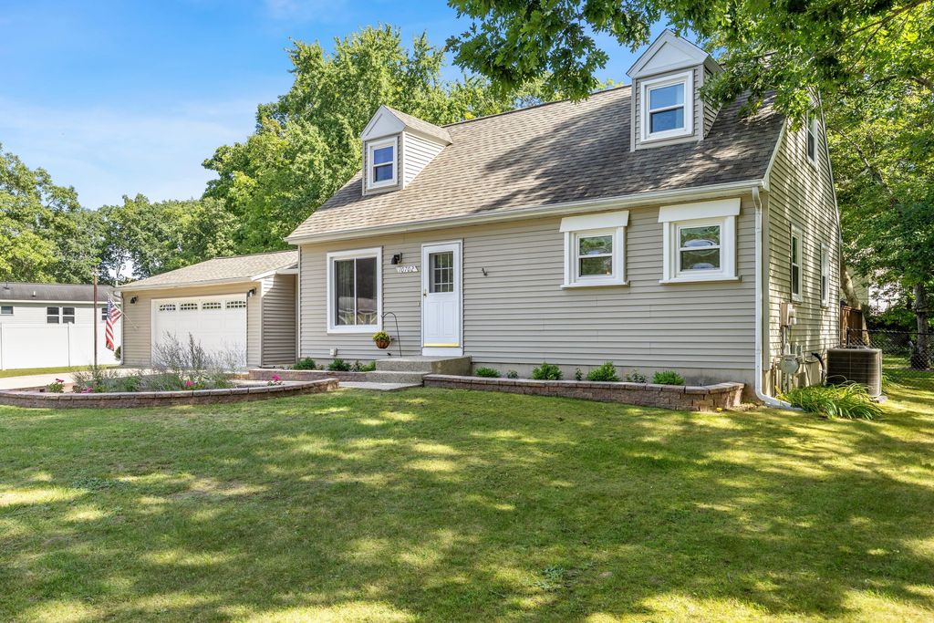 10702 Settlewood Drive Se, Lowell
