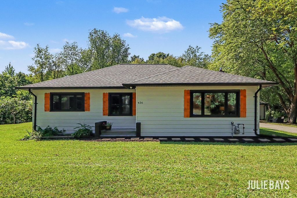 436 M-89, Plainwell