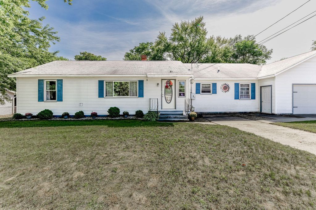 4571 King Street, Montague