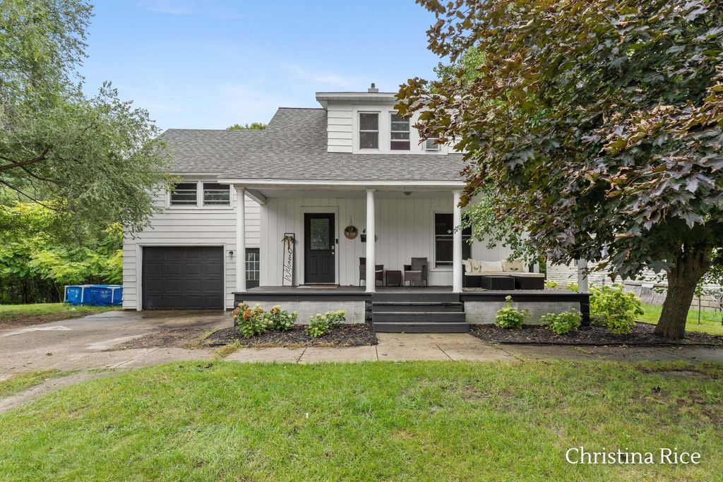 403 E Cass Street, Greenville