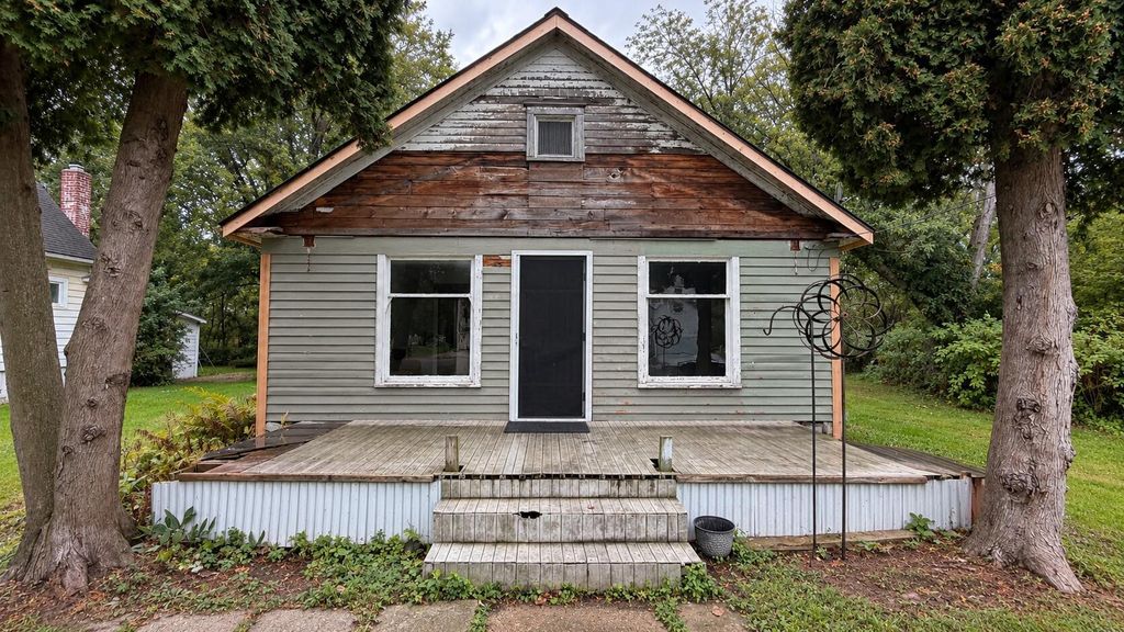 8059 N Wheeler Road, Wheeler