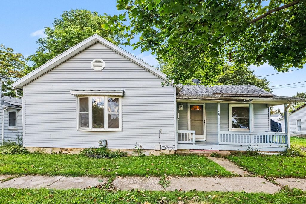 407 S Eagle Street, Marshall