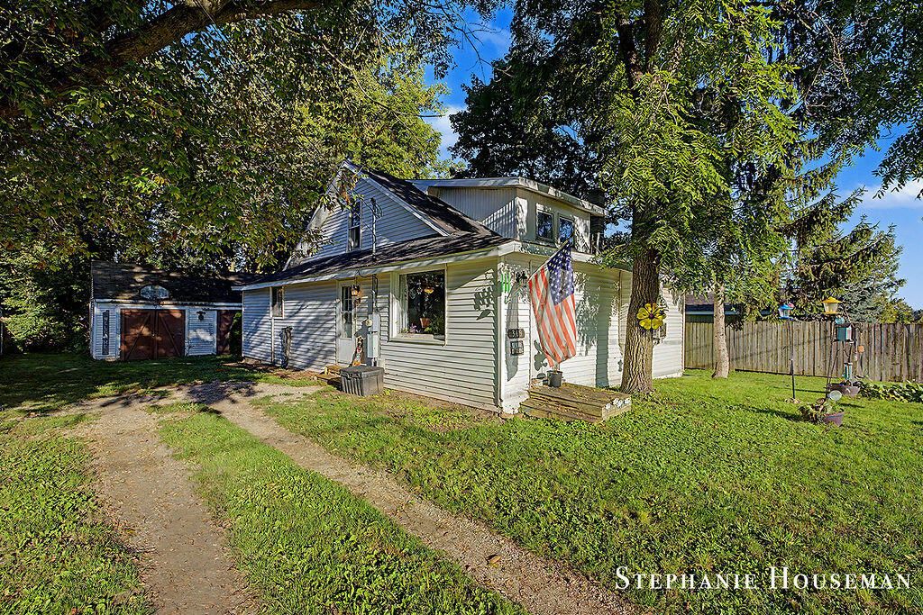 369 N State Street, Sparta