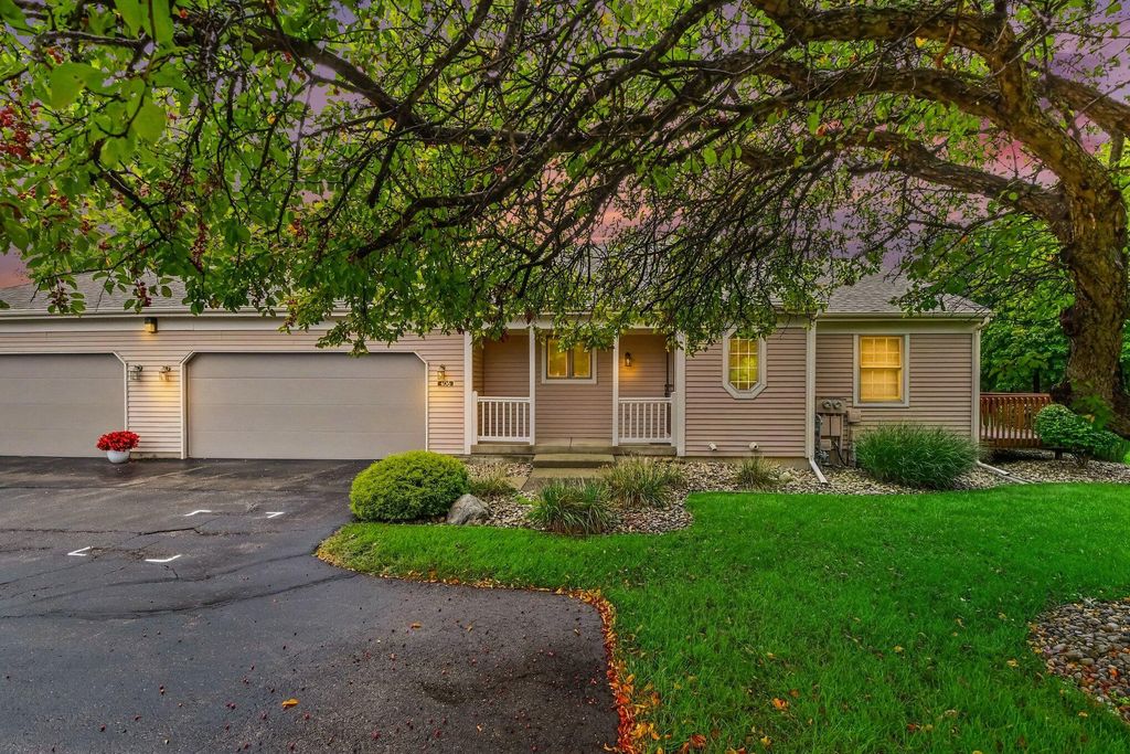 406 Falcon Drive Building: N/a Unit: 1, Wayland