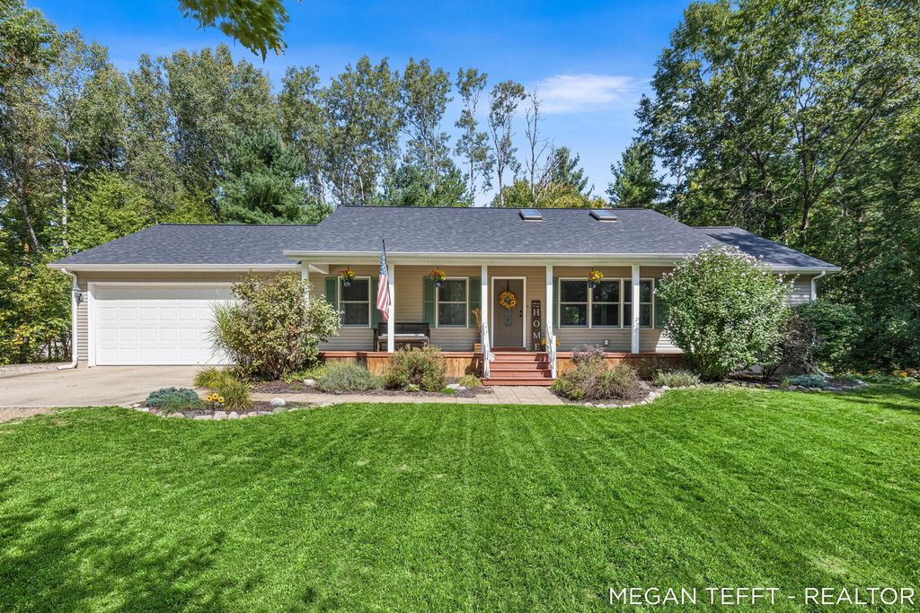 19652 Heights Circle Drive, Big Rapids