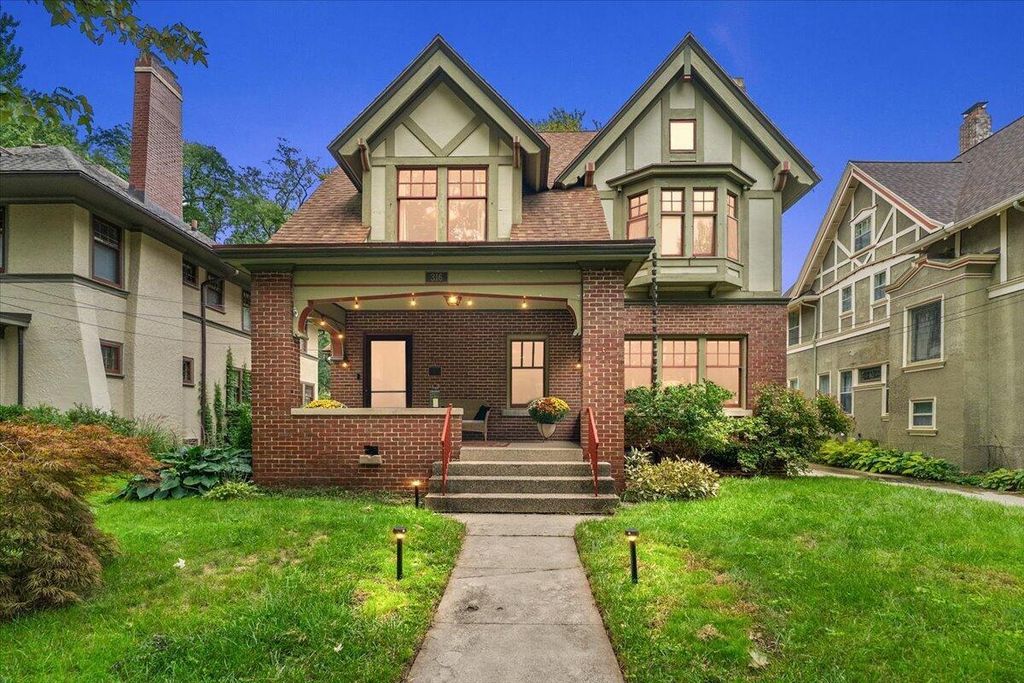 316 Morris Avenue Se, Grand Rapids