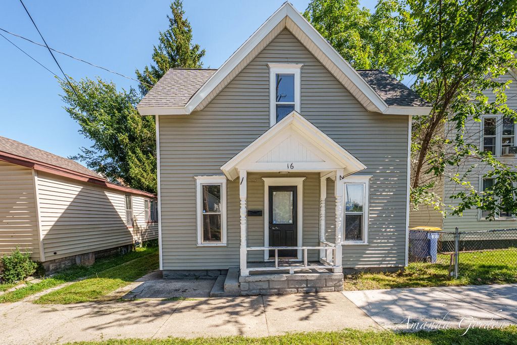 16 Indiana Avenue Nw, Grand Rapids