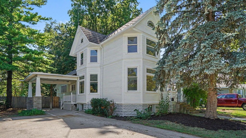 908 Mckinley Street, Bay City