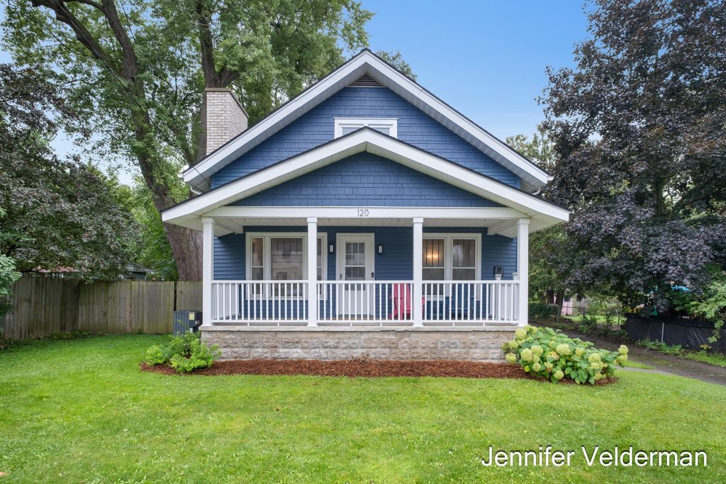 120 E Division Street Ne, Rockford