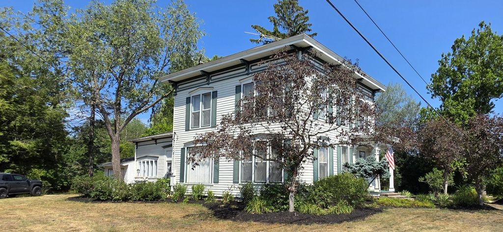 427 S Main Street Ne Modifier: B, Cedar Springs