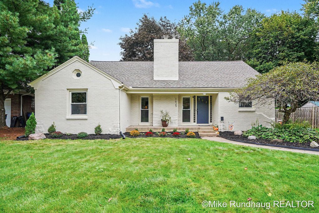 1625 Oswego Street Nw, Grand Rapids